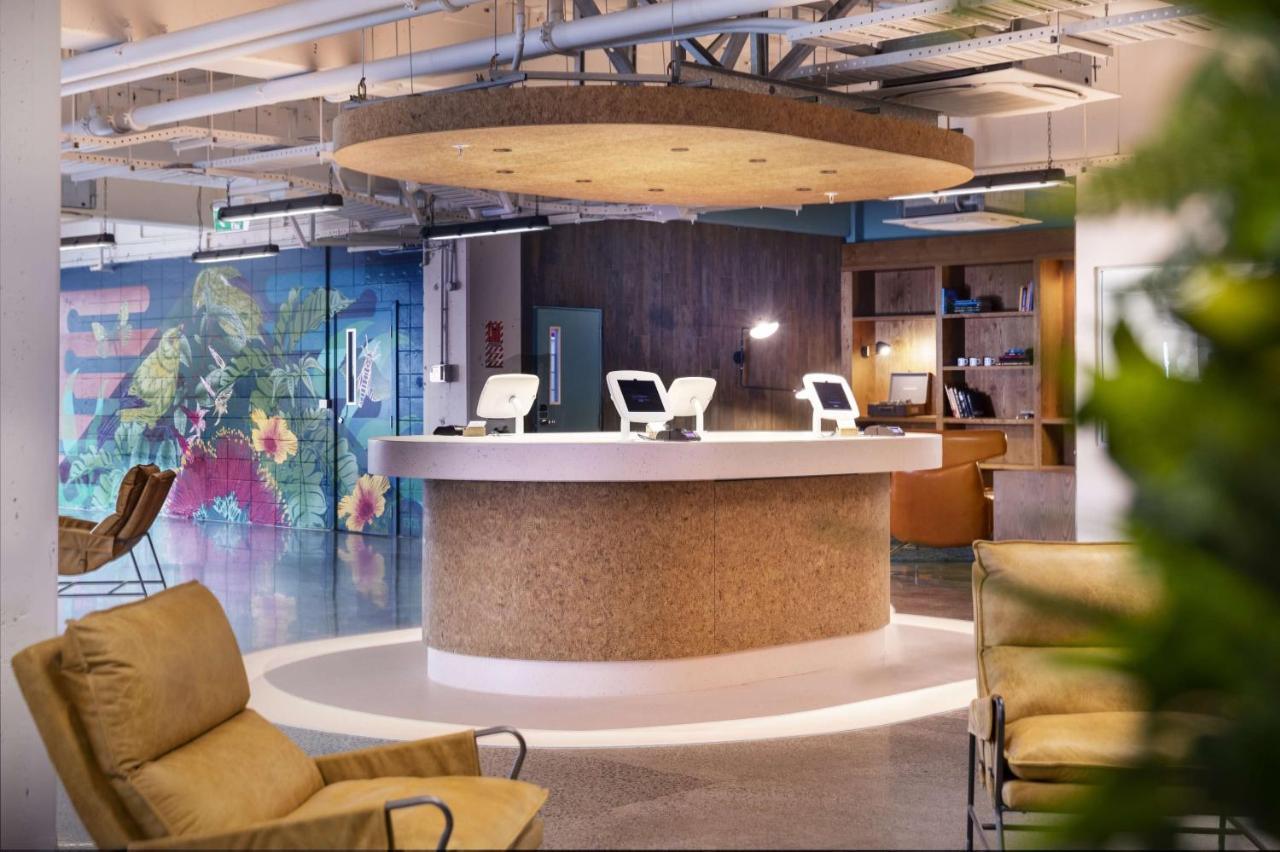 Lylo Auckland Hotel Экстерьер фото The reception area of the new building